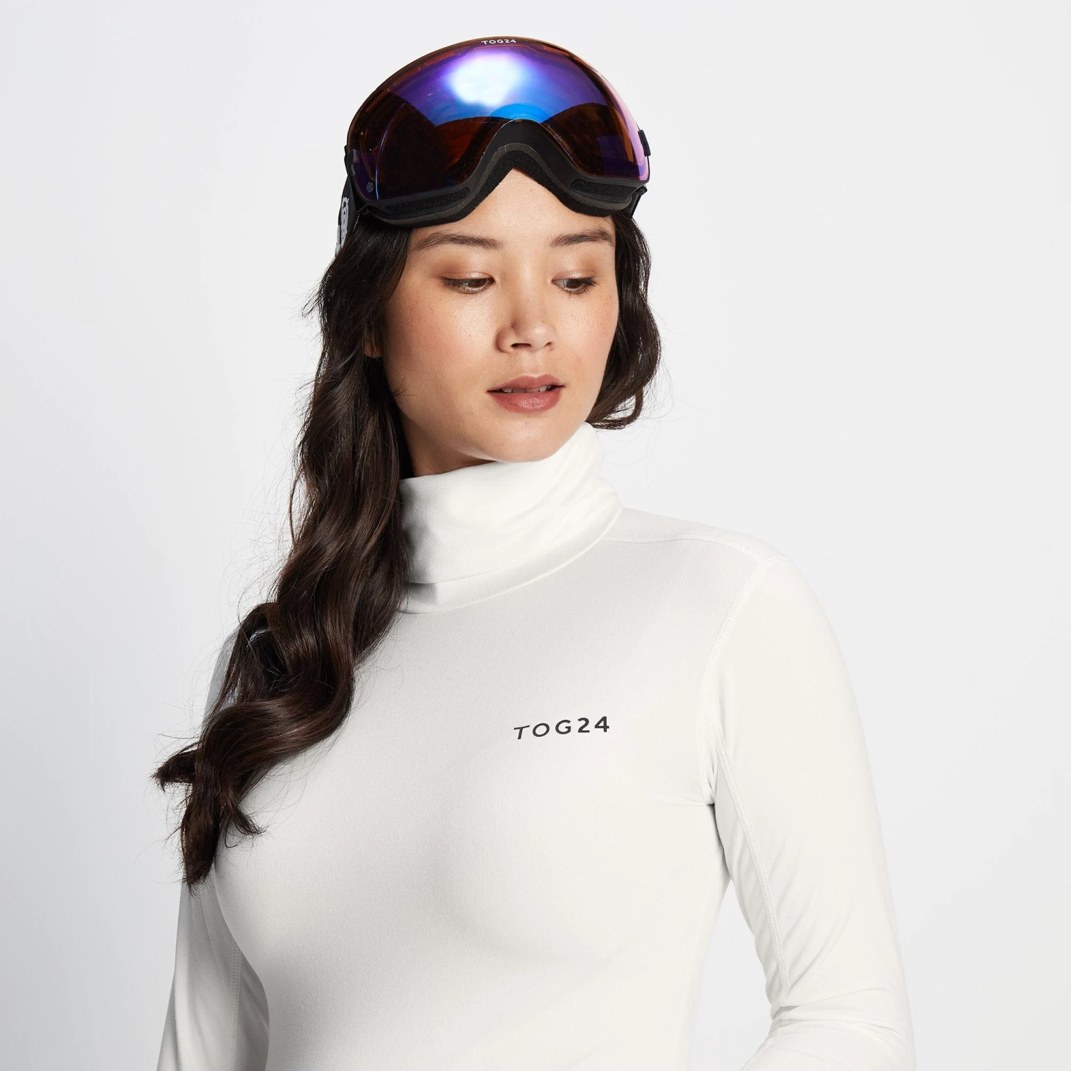 Snowdon Womens Thermal Base Layer Roll Neck - Optic White 6 Snowdon Womens Thermal Base Layer Roll Neck - Optic White - Image 4