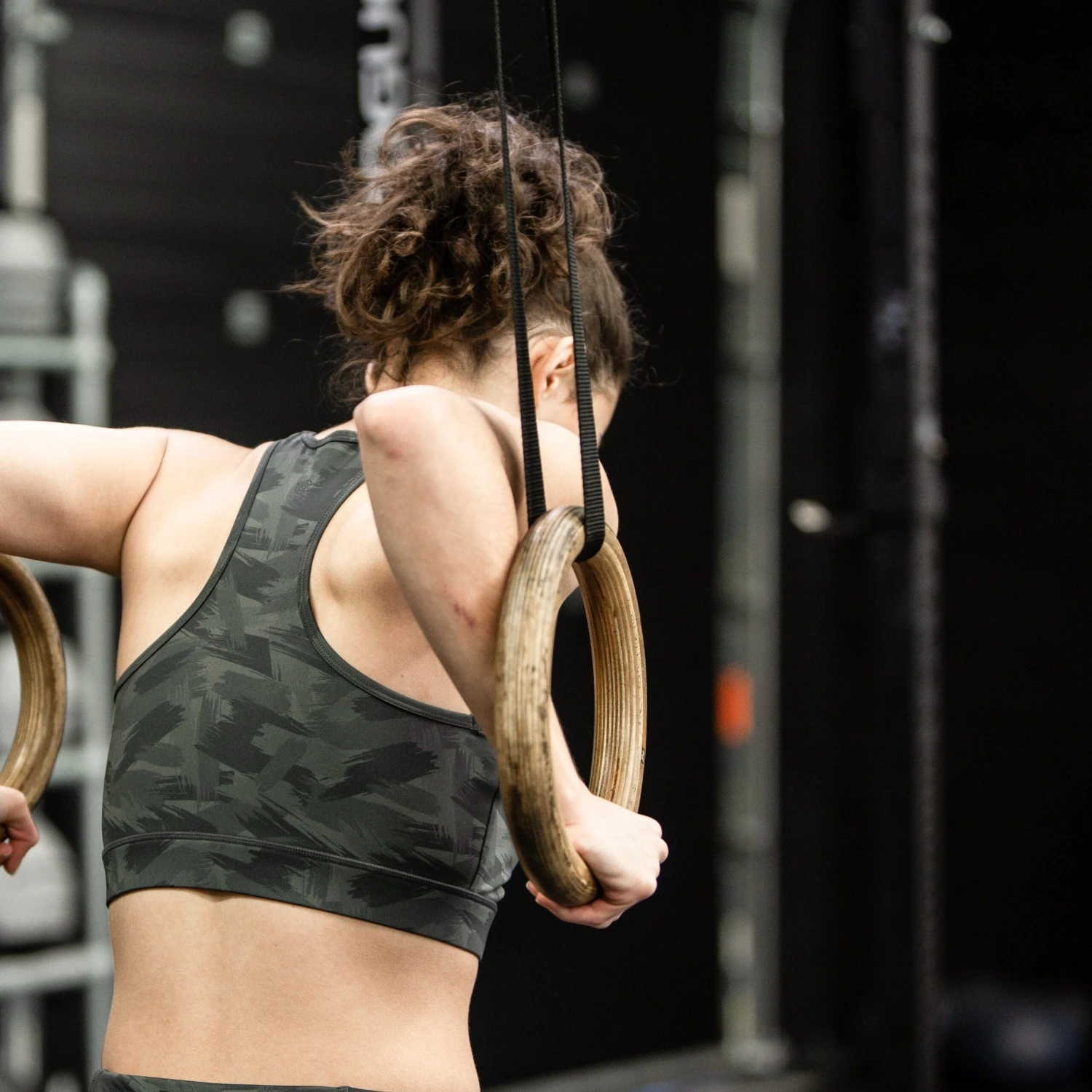 Bostock Womens Tech Crop Top - Coal Grey Print 7 Bostock Womens Tech Crop Top - Coal Grey Print - Image 5