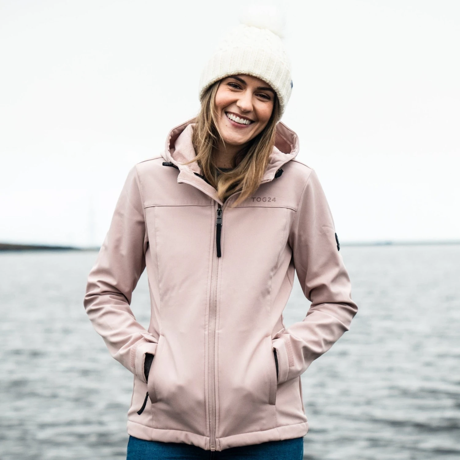 Keld Womens Softshell Hooded Jacket - Dusky Pink 3 Keld Womens Softshell Hooded Jacket - Dusky Pink