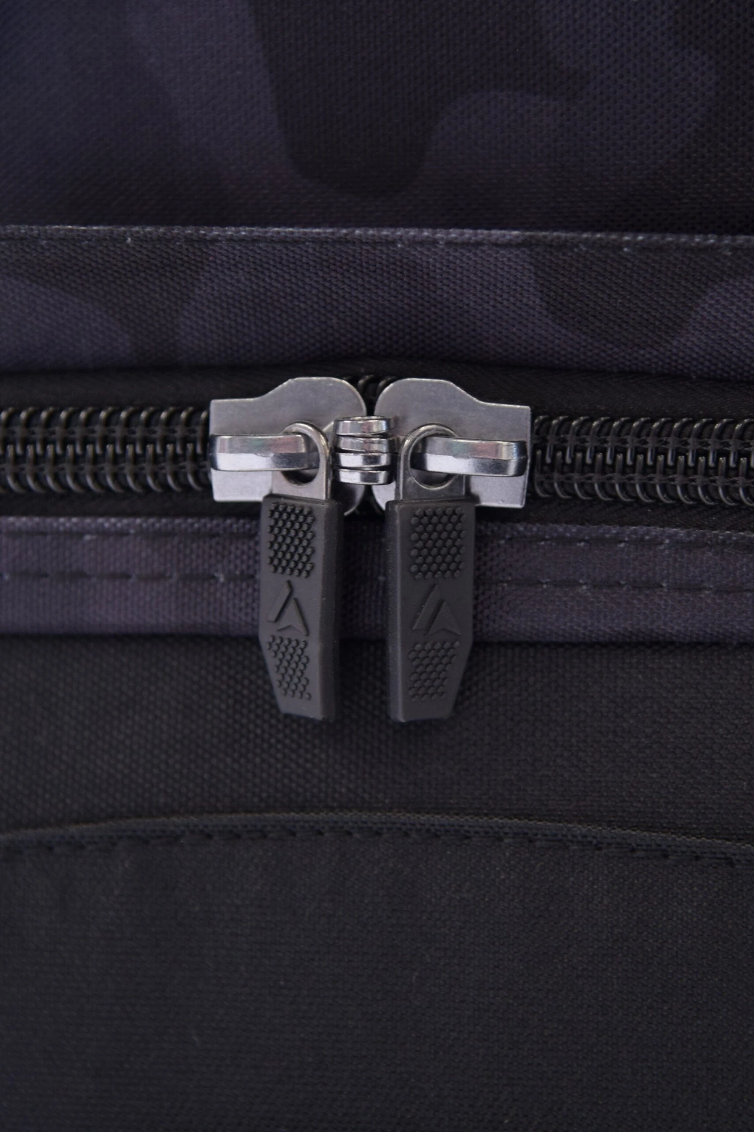 Surfanic Maxim 2.0 70L Roller Bag - Black Camo 13 Surfanic Maxim 2.0 70L Roller Bag - Black Camo - Image 11