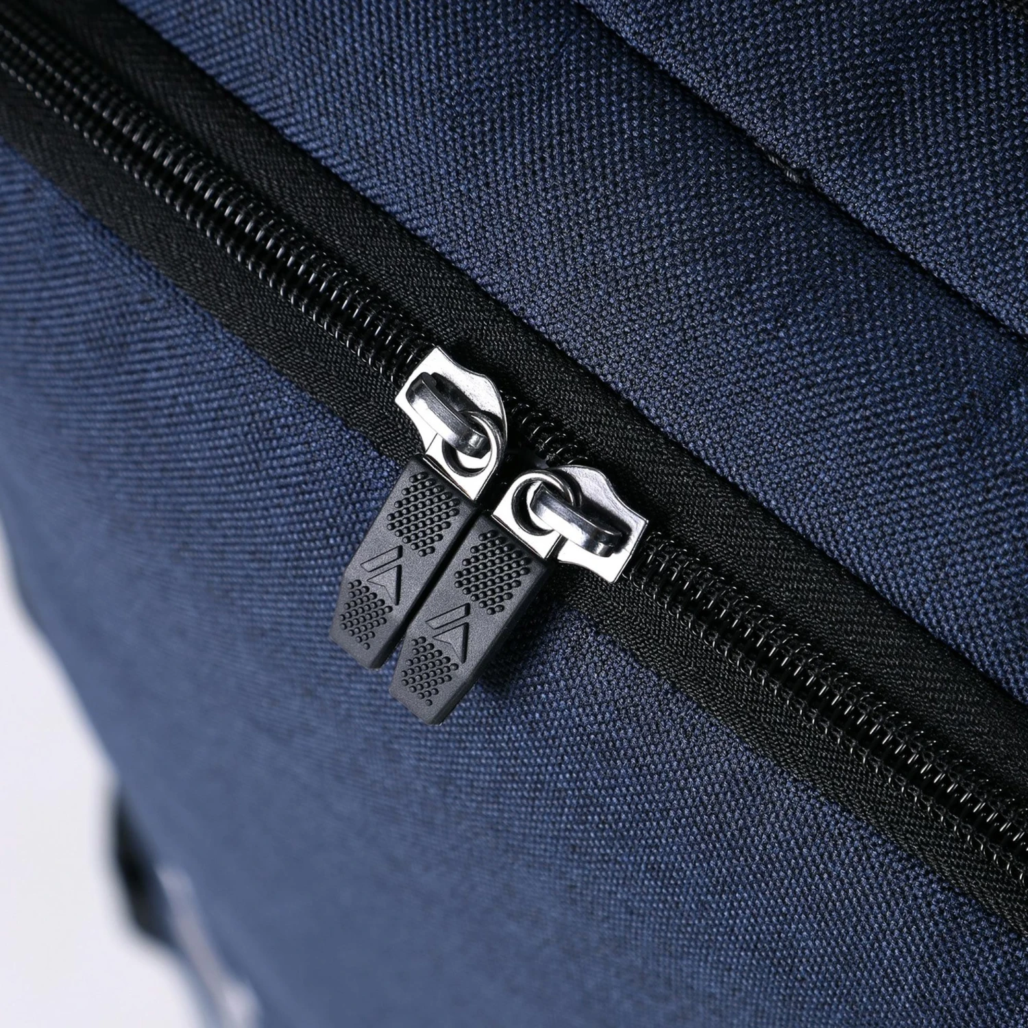 Surfanic Maxim 2.0 70L Roller Bag - Navy Marl 11 Surfanic Maxim 2.0 70L Roller Bag - Navy Marl - Image 9